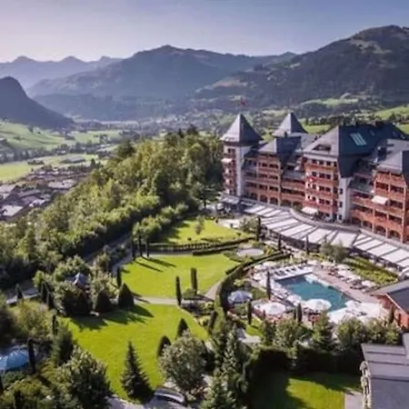 Luxurious Alpine Flat With Amenities Holiday home