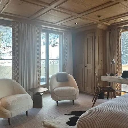 Luxurious Alpine Flat With Amenities غشتاد